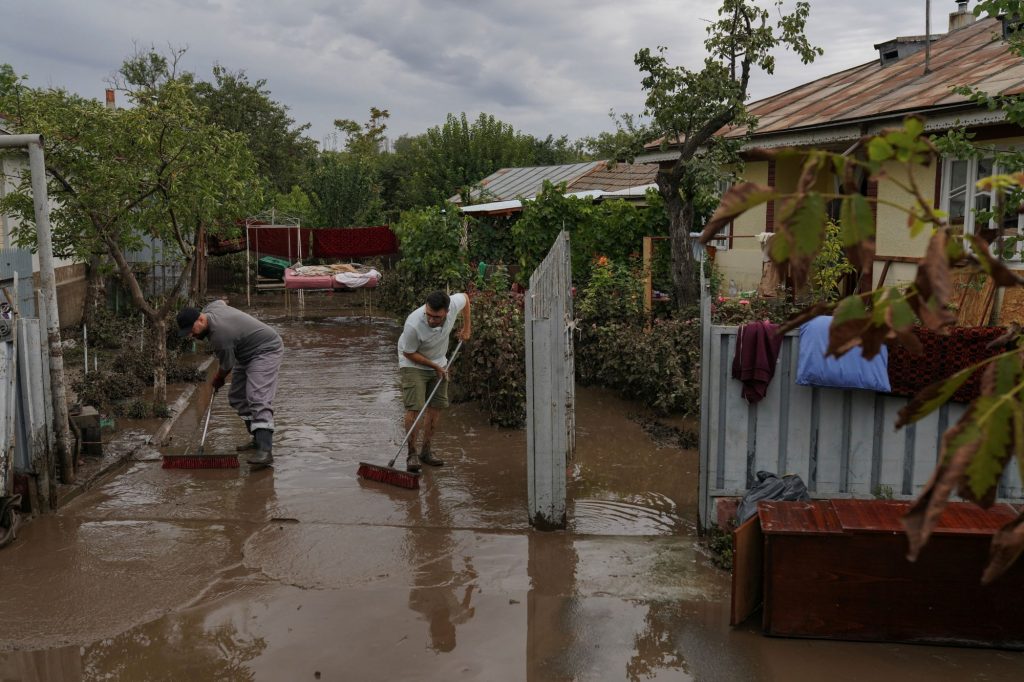 Καταστροφική καταιγίδα Μπόρις πλήττει την κεντρική και ανατολική Ευρώπη με 16 θανάτους και σοβαρές ζημιές