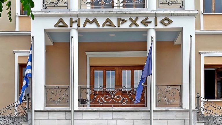 Σφοδρή Πολιτική Διαμάχη για το Μέλλον της Μεγαλόπολης