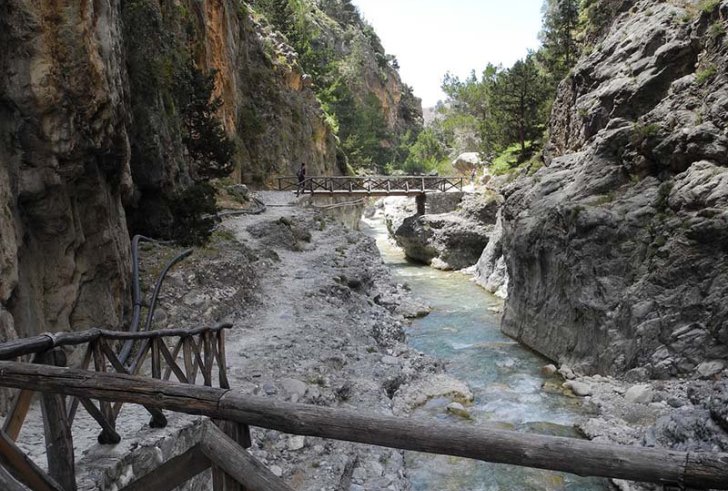 Τραγωδία στο φαράγγι της Σαμαριάς με θύμα 35χρονη πεζοπόρο