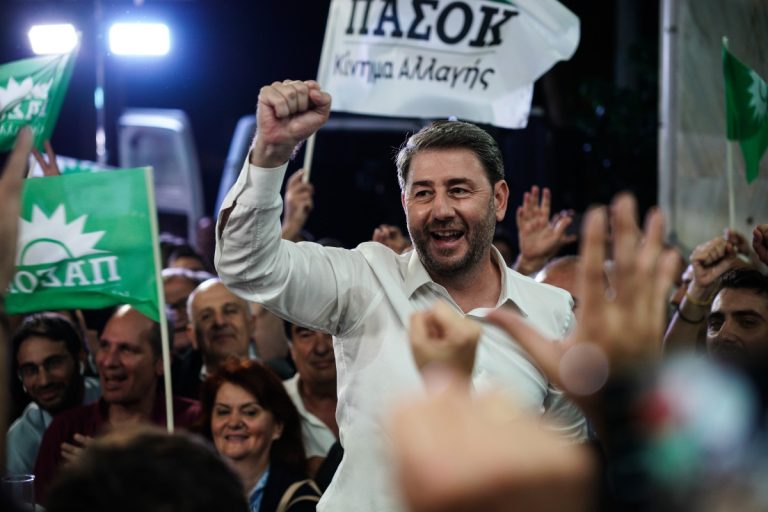 Η νέα εντολή του Νίκου Ανδρουλάκη και οι προκλήσεις του ΠαΣοΚ στην πολιτική σκηνή