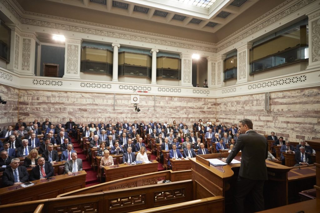 Εσωτερικές Διεργασίες στη Νέα Δημοκρατία και η Σχέση με τους Βουλευτές