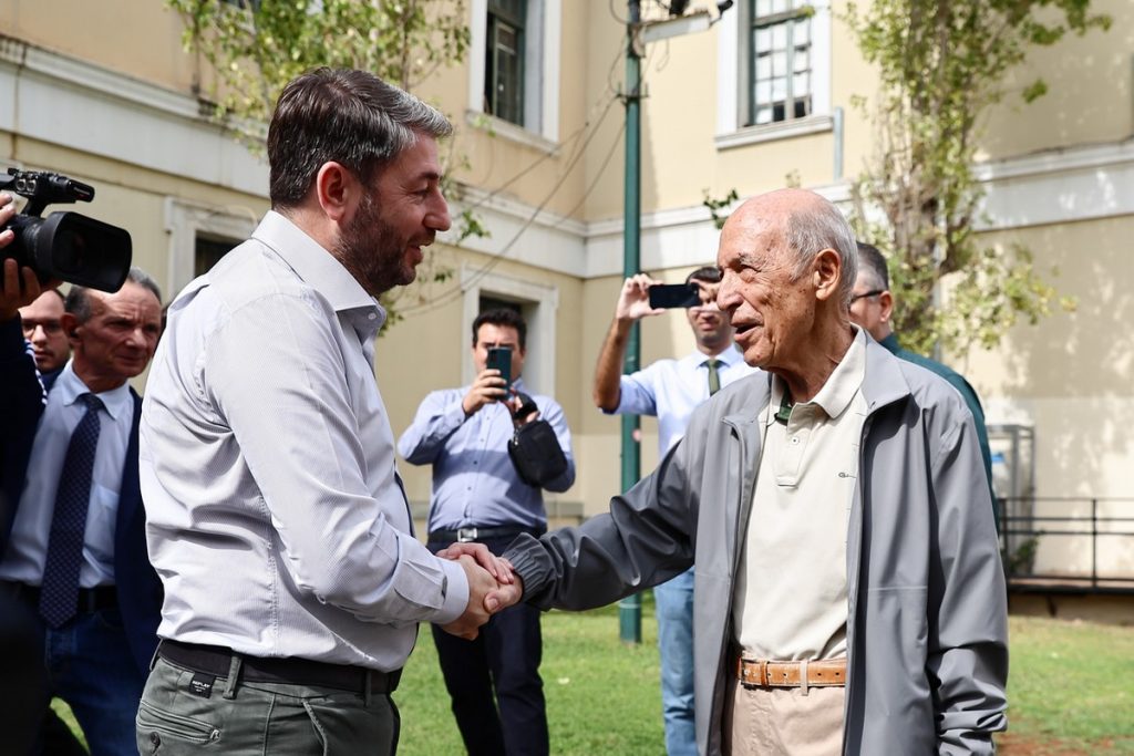 Εκλογική συμμετοχή Κώστα Σημίτη και μήνυμα για το μέλλον του ΠΑΣΟΚ